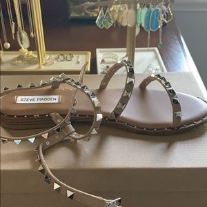 New in Box Steve Madden Travel Tan Size 10